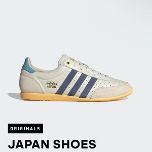 Adidas Japan Sneaker in White, Cream, and Blue - size 6.5